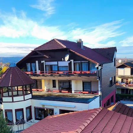 Zi12 Einzelzimmer Schoenblick Mit Balkon Und Traumhaften Weitblick 別荘 バート・ヘレンアプ